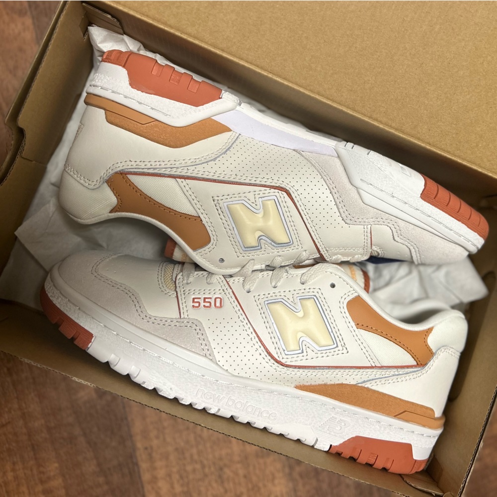 Women’s New Balance 550 “Au Lait” NWT